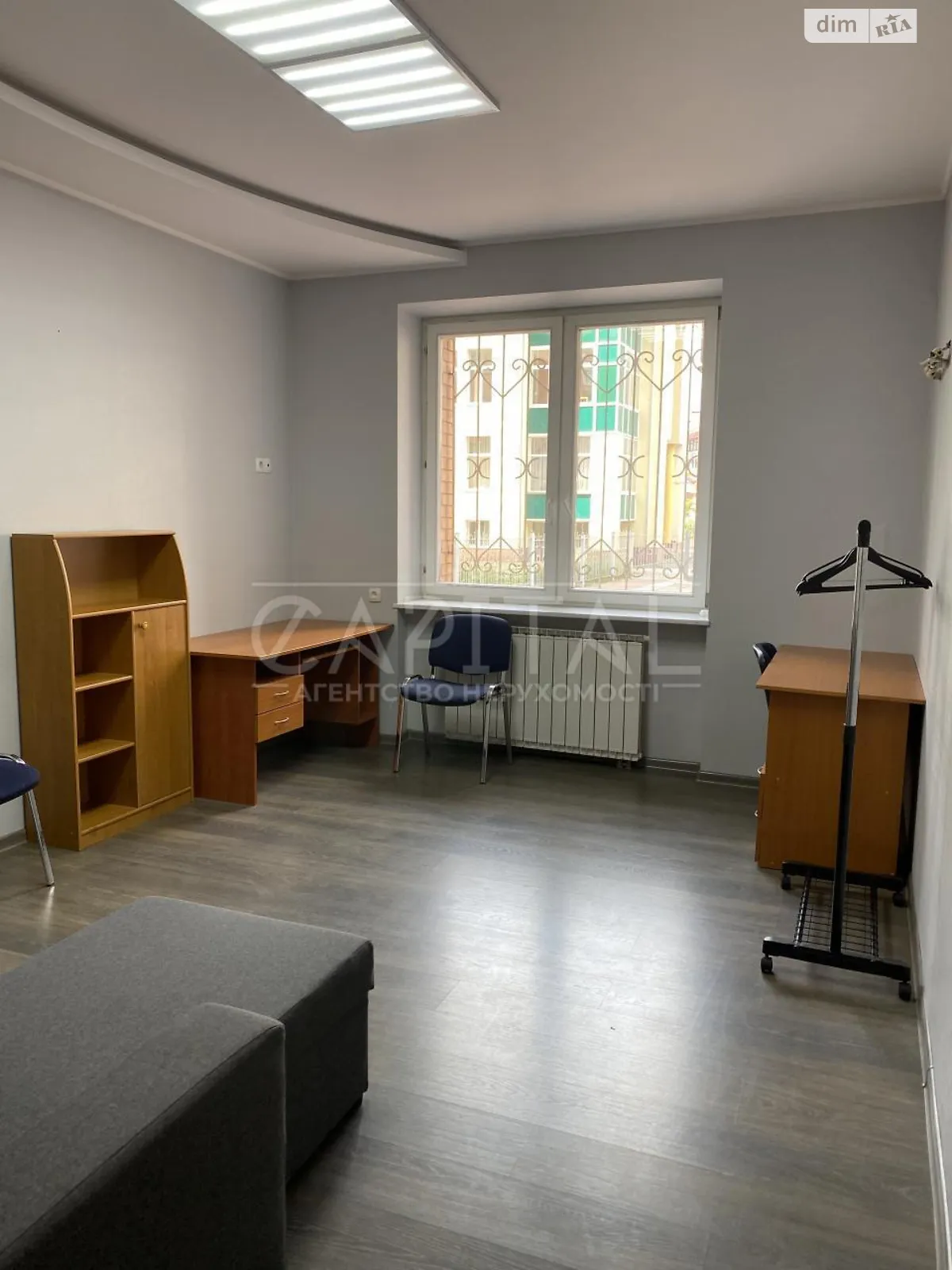 Сдается в аренду офис 122 кв. м в бизнес-центре, цена: 1400 $ - фото 1