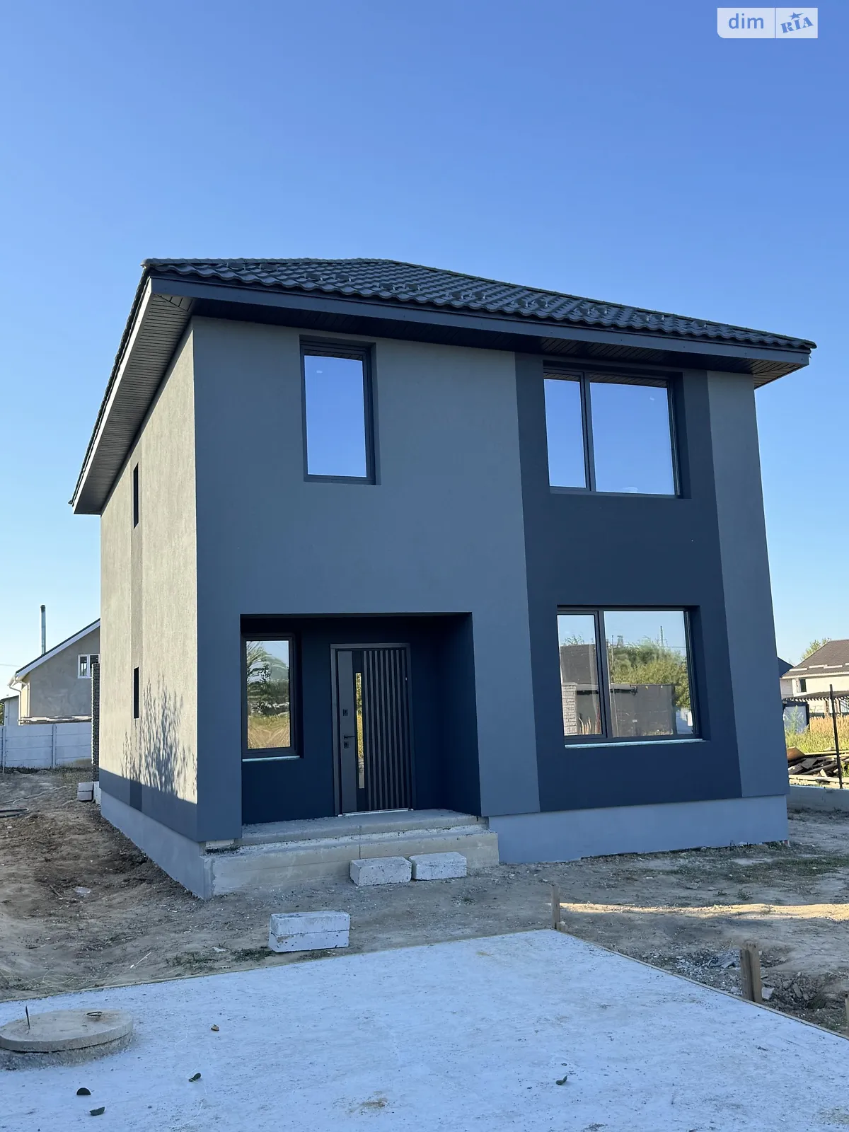 Продается дом на 2 этажа 134 кв. м с подвалом, цена: 125000 $ - фото 1