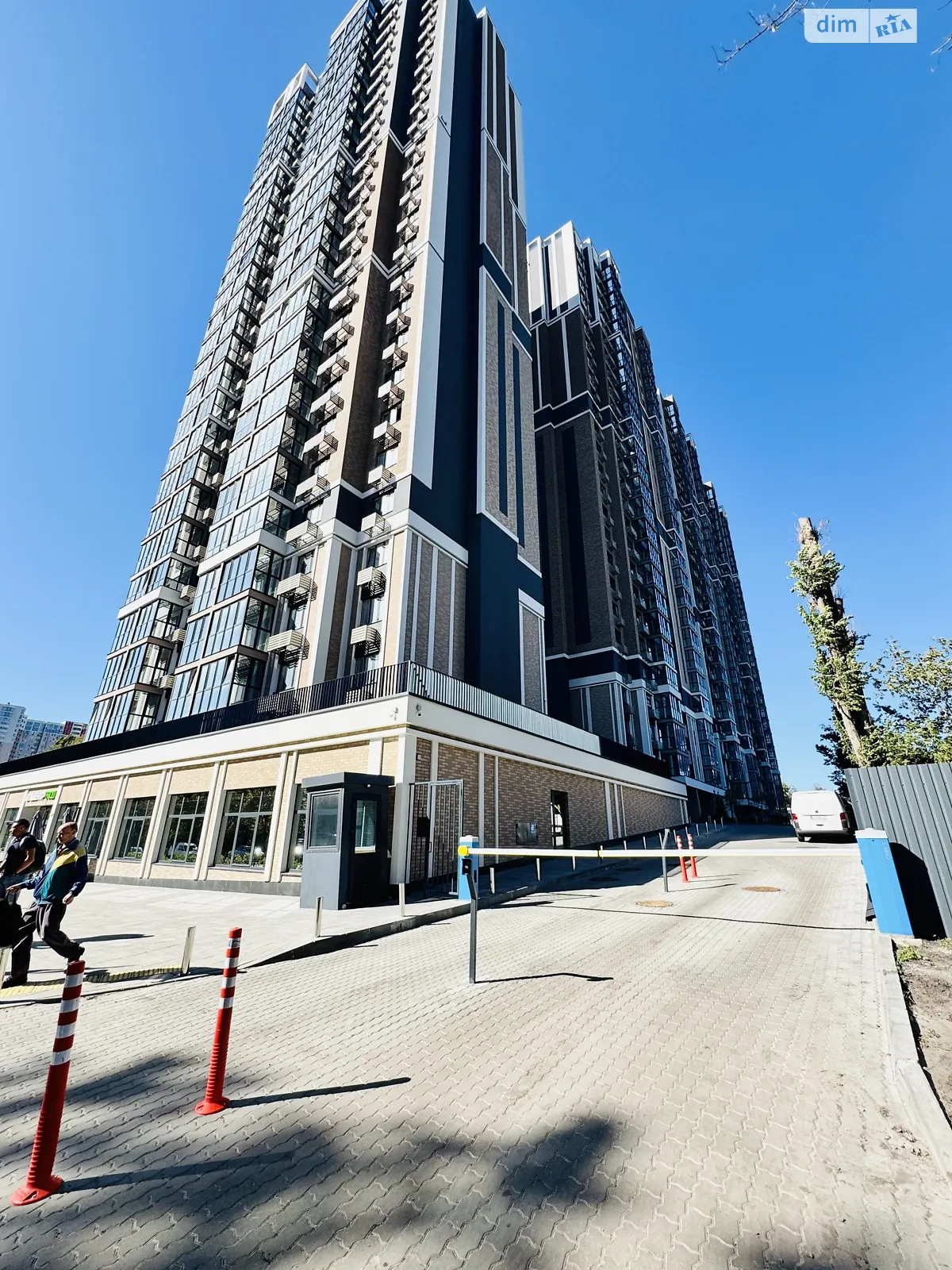 Сдается в аренду помещения свободного назначения 90 кв. м в 25-этажном здании, цена: 1080 $ - фото 1