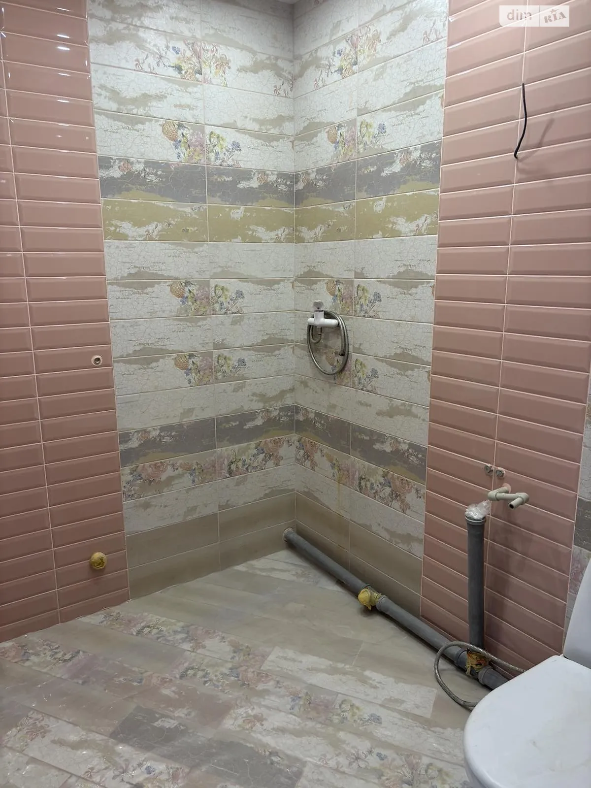 Продается 3-комнатная квартира 60.2 кв. м в Очакове, цена: 31000 $ - фото 1