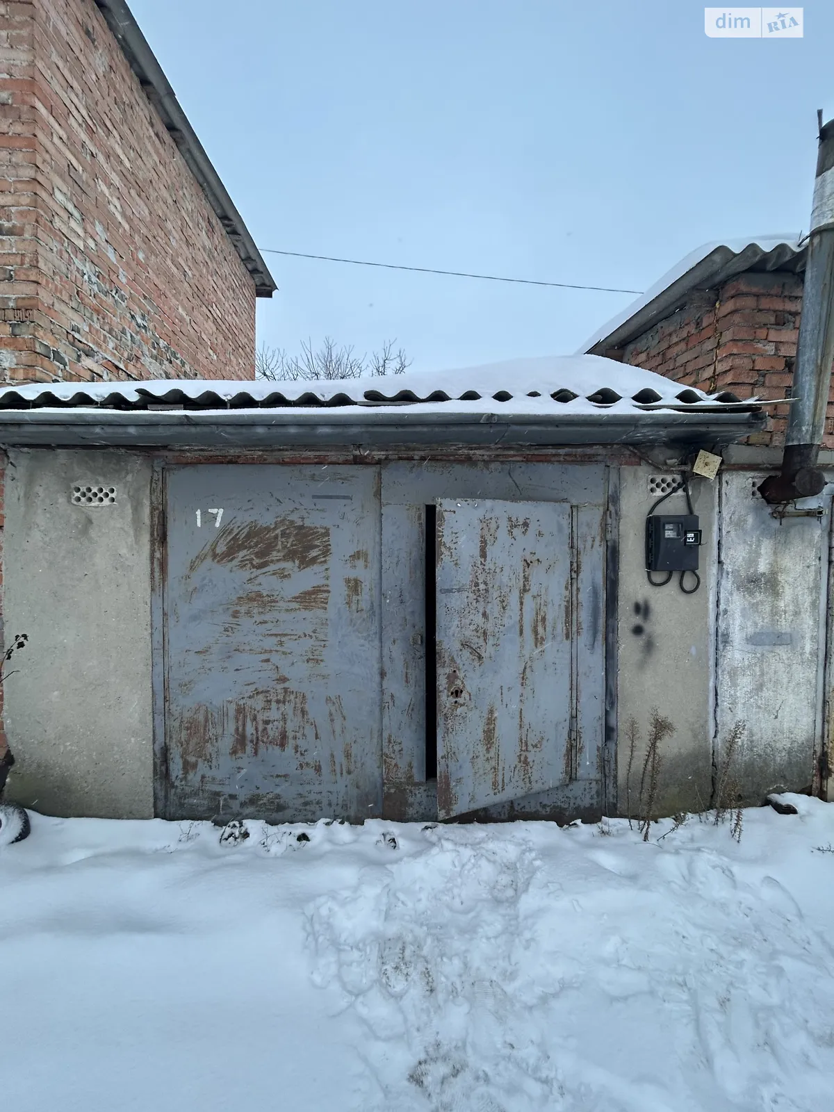 Продается место в гаражном кооперативе под легковое авто на 23.9 кв. м, цена: 4000 $ - фото 1