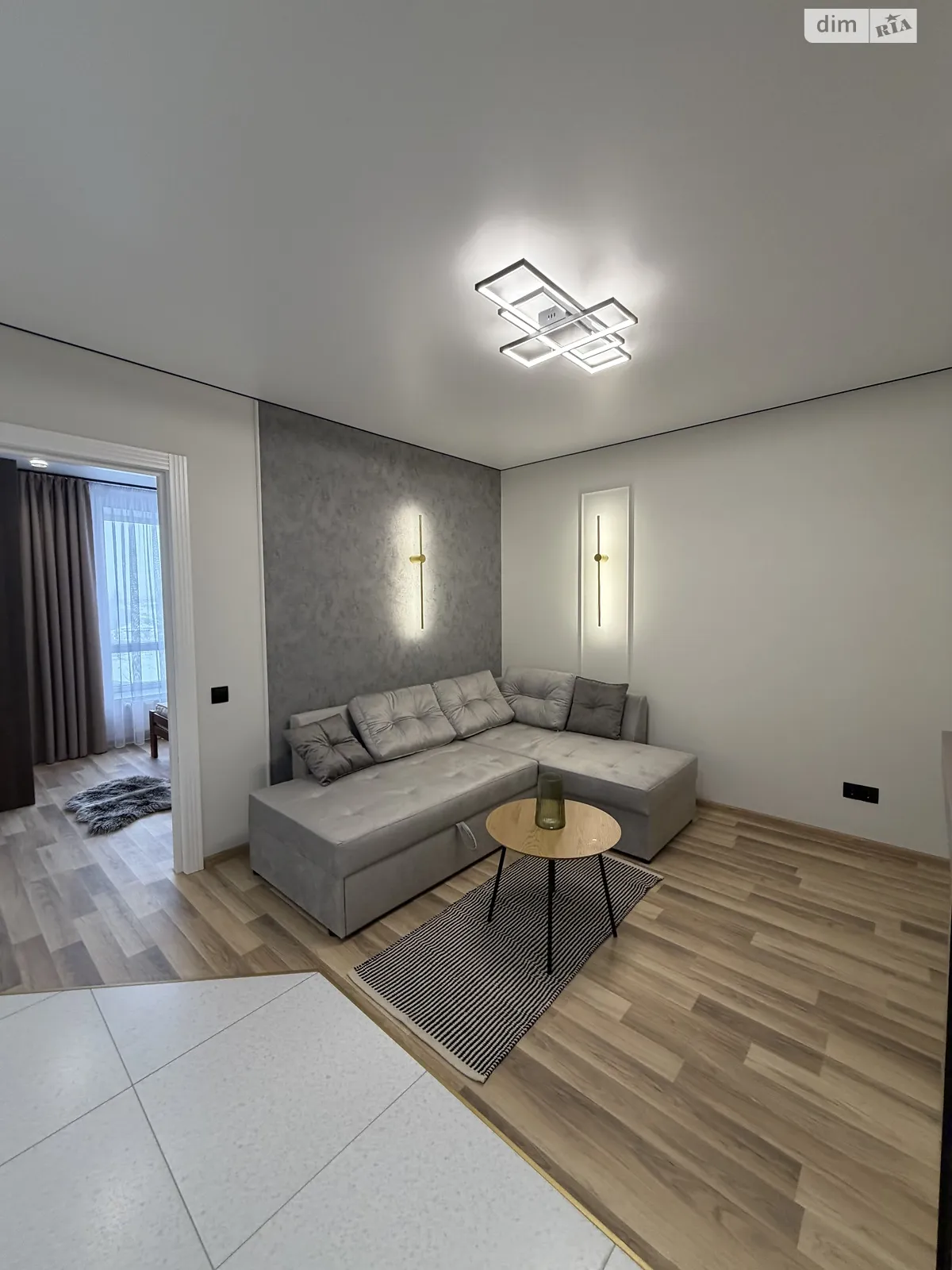 1-комнатная квартира 46 кв. м в Тернополе, ул. Черновецкая, 71 - фото 1