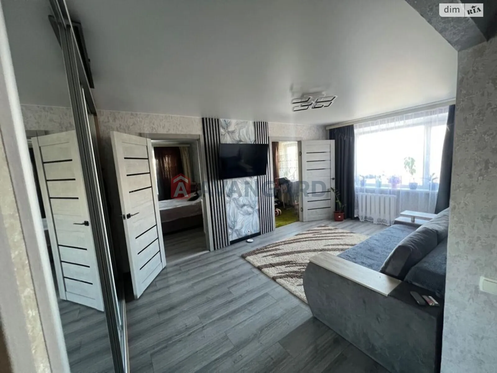 4-комнатная квартира 64.72 кв. м в Запорожье, ул. Пархоменко, 4 - фото 1