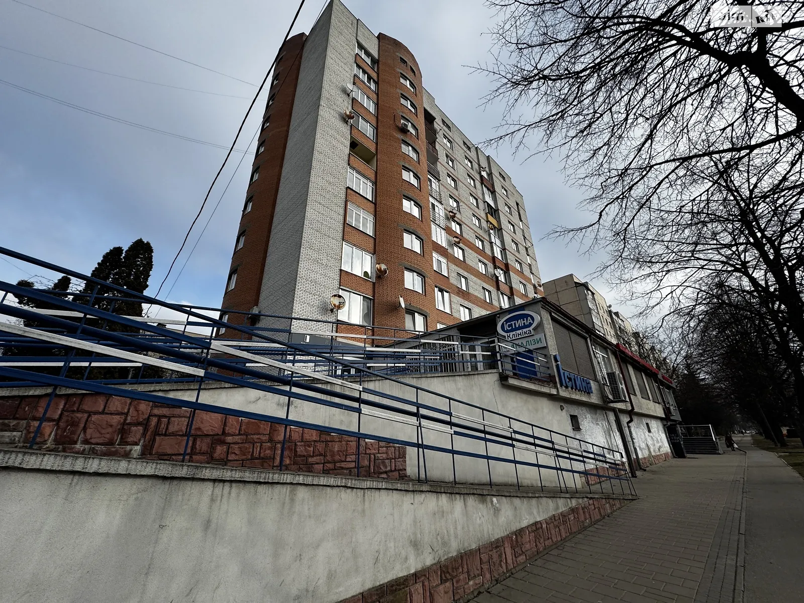 Продается помещения свободного назначения 262.5 кв. м в 10-этажном здании, цена: 370000 $ - фото 1