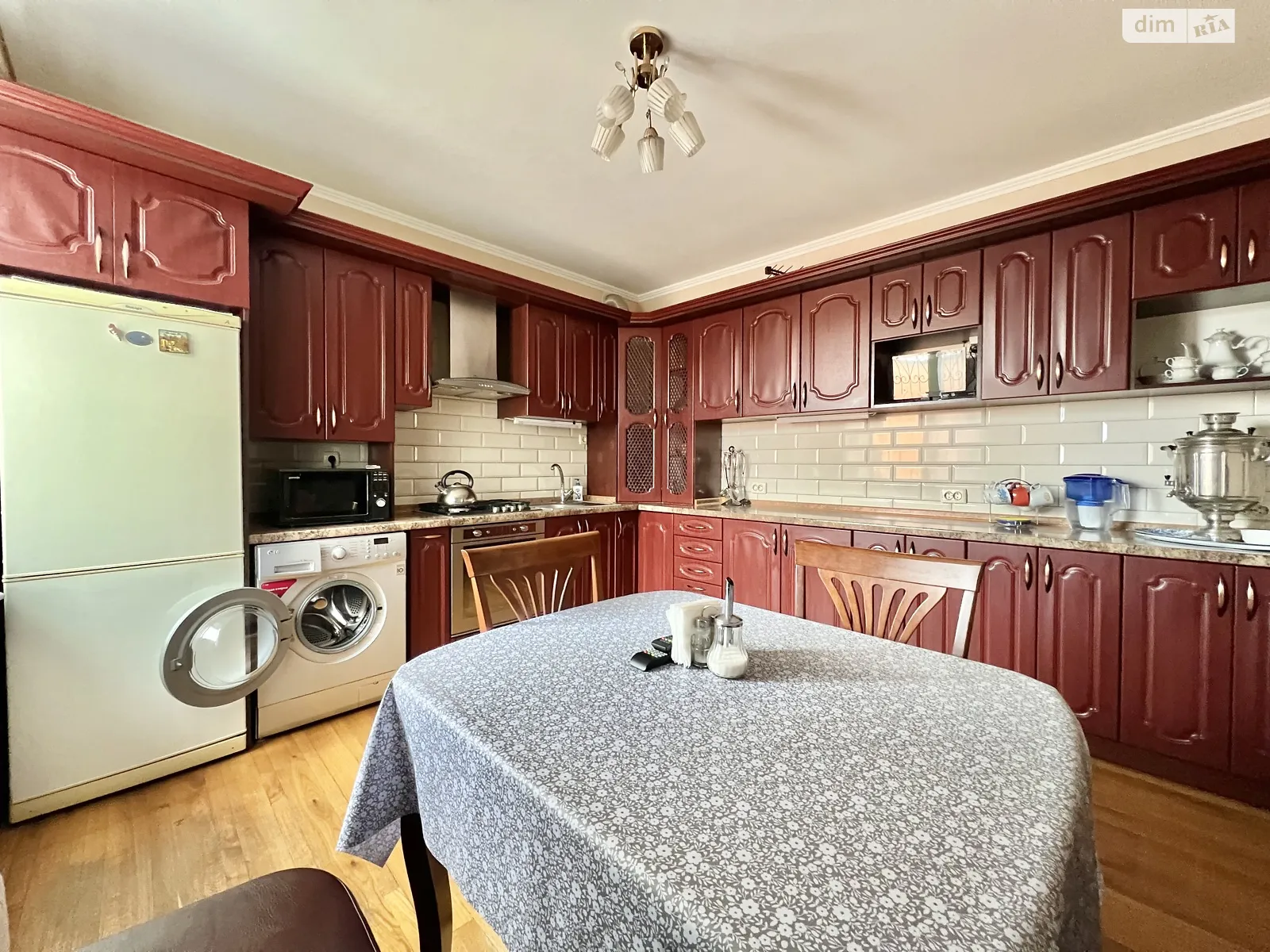 Продается дом на 2 этажа 148.1 кв. м с верандой, цена: 95000 $ - фото 1