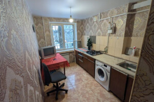 Продажа квартиры, Днепр, р‑н. Красный Камень, ст.м. Покровская, Кондратюка Юрия (Коммунаровская) улица, дом 5