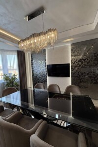 Продаж квартири, Полтава, р‑н. Центр, Стрітенська (Комсомольська) вулиця