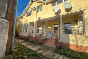 Продаж квартири, Ужгород, р‑н. Центр, Берчені вулиця