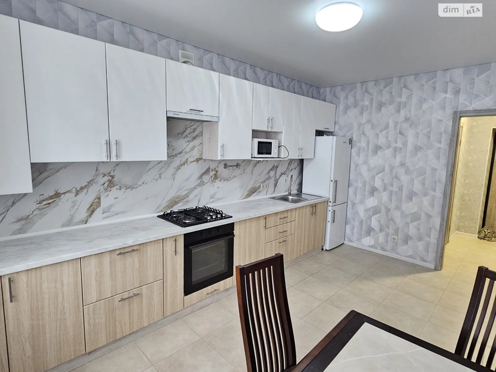 Продається 1-кімнатна квартира 44 кв. м у Хмельницькому, вул. Кармелюка, 3/6 - фото 1