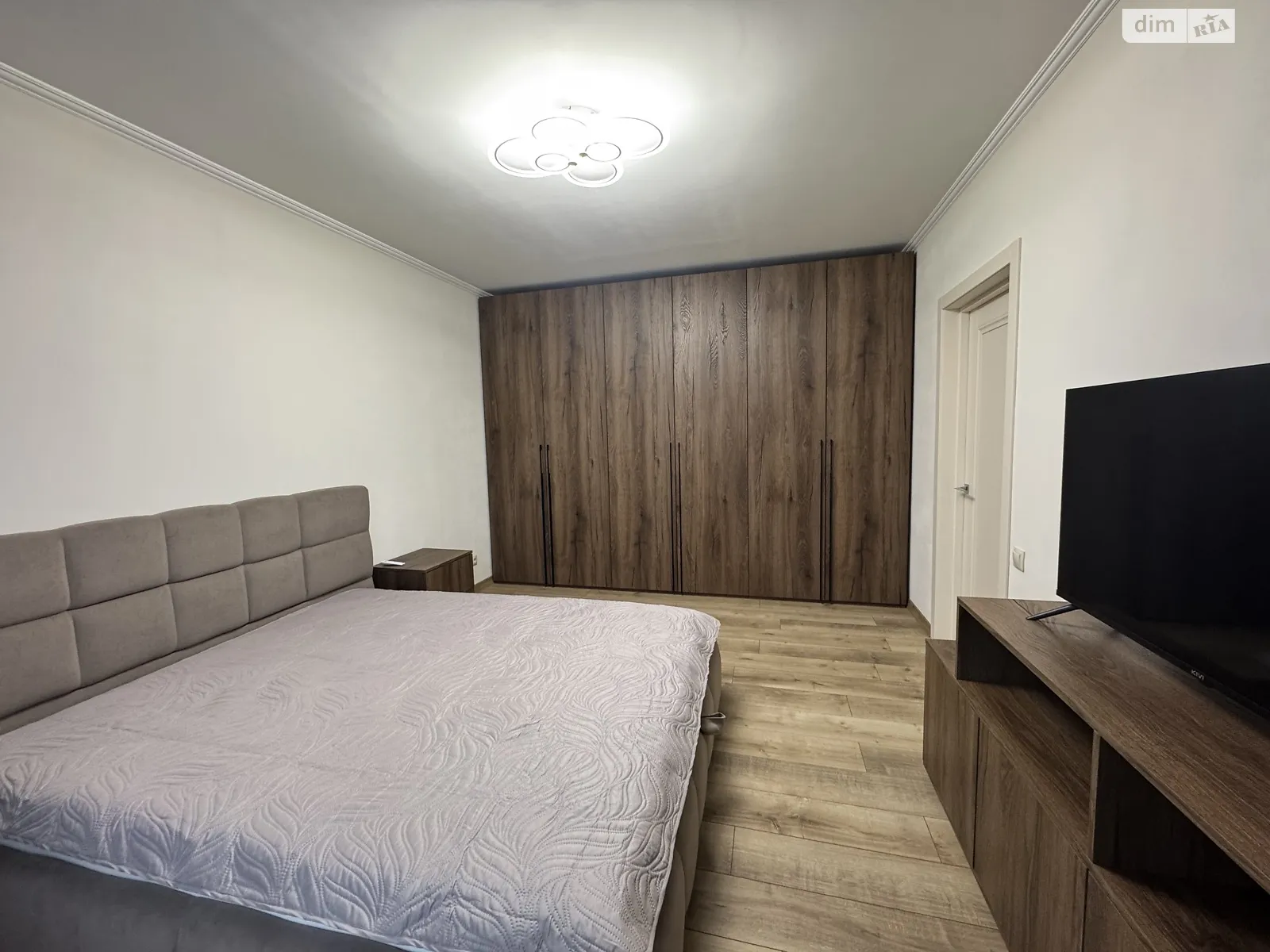 Сдается в аренду 1-комнатная квартира 41 кв. м в Ивано-Франковске, ул. Макогона, 25 - фото 1