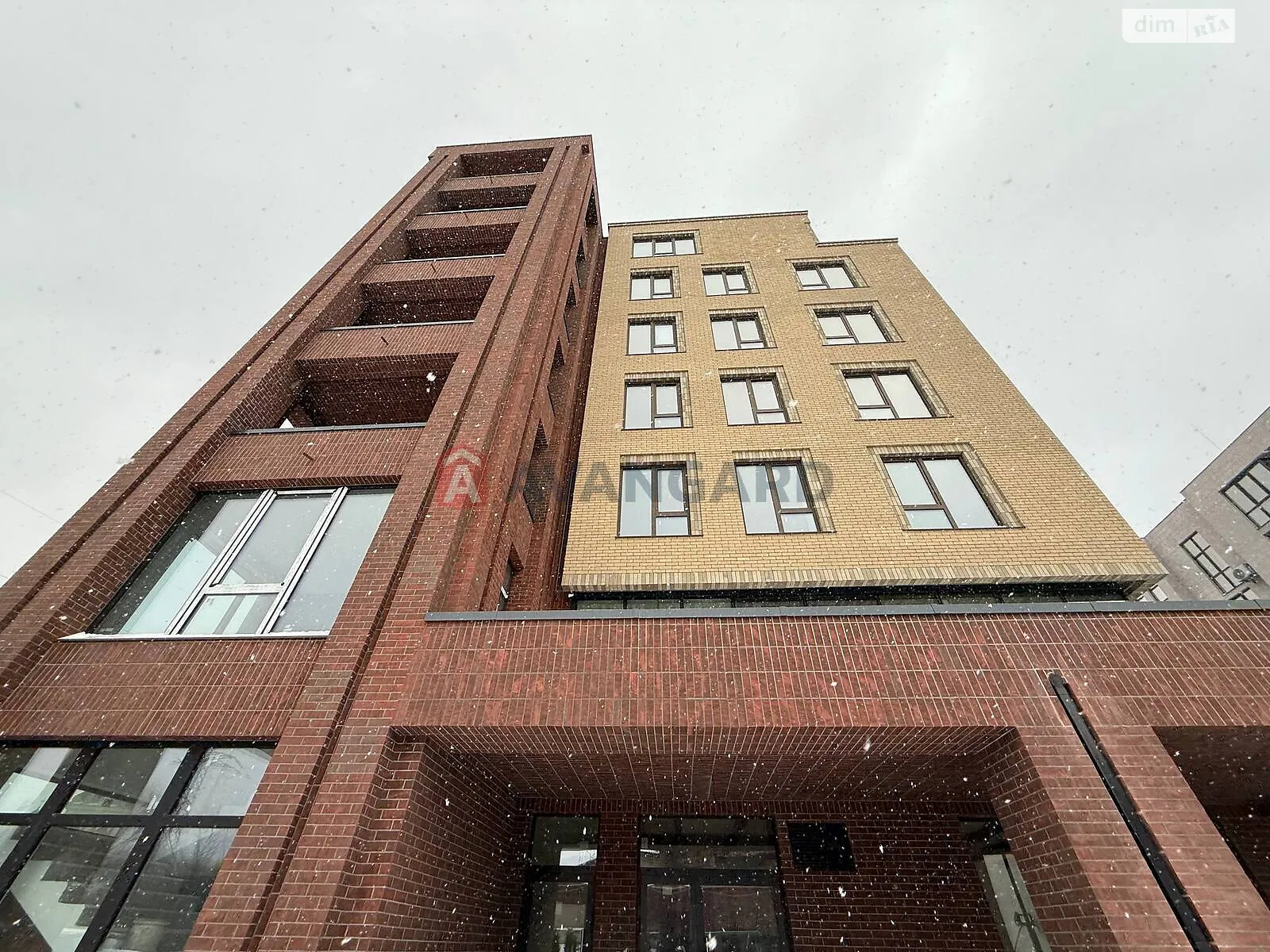 Сдается в аренду объект сферы услуг 80.96 кв. м в 7-этажном здании, цена: 2428 $ - фото 1