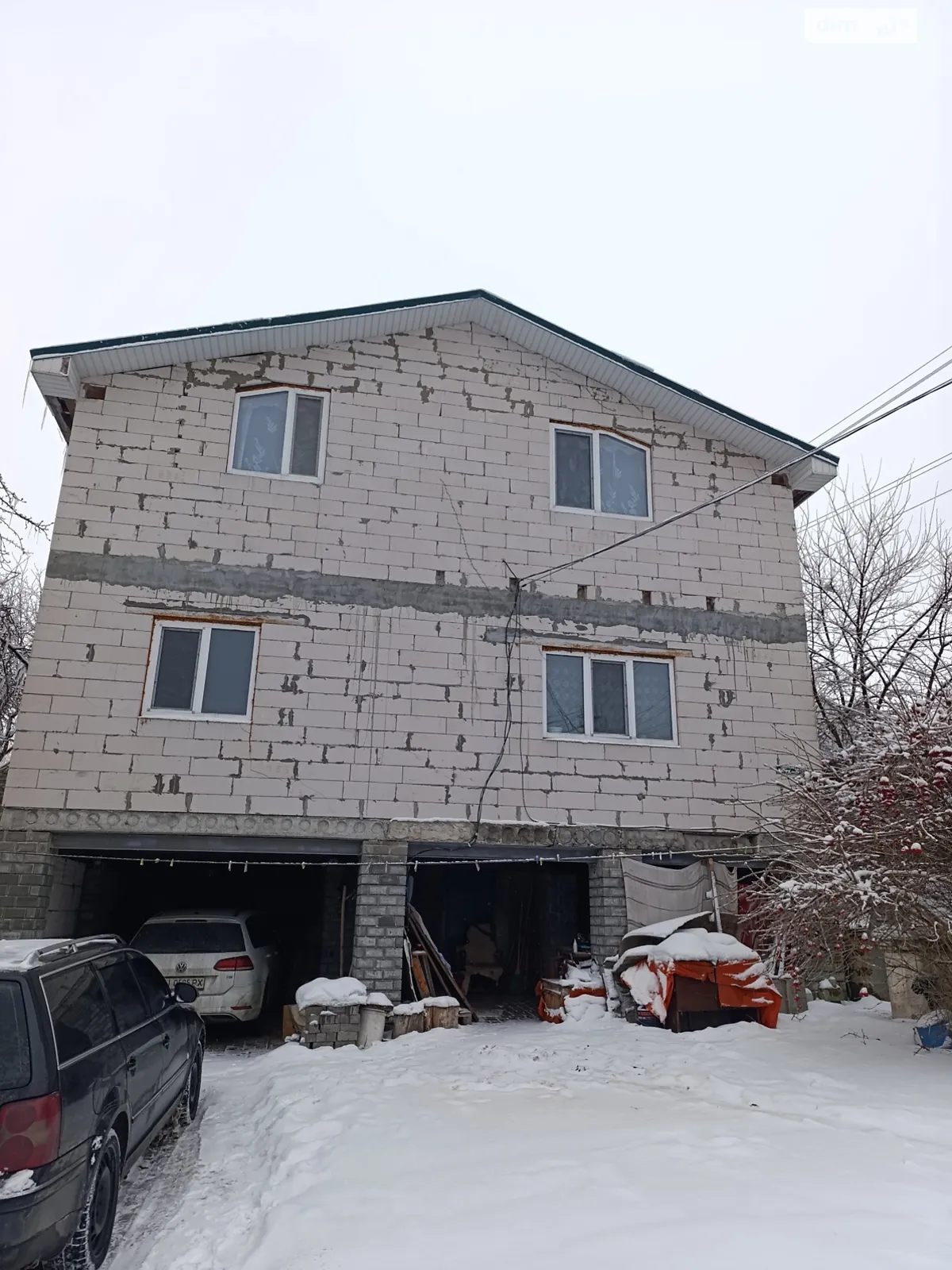 Продается дом на 3 этажа 138.4 кв. м с беседкой, цена: 82000 $ - фото 1