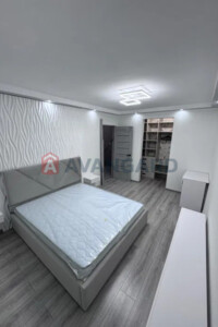 Продаж квартири, Київ, р‑н. Оболонський, ст.м. Оболонь, Вишгородська вулиця, буд. 46