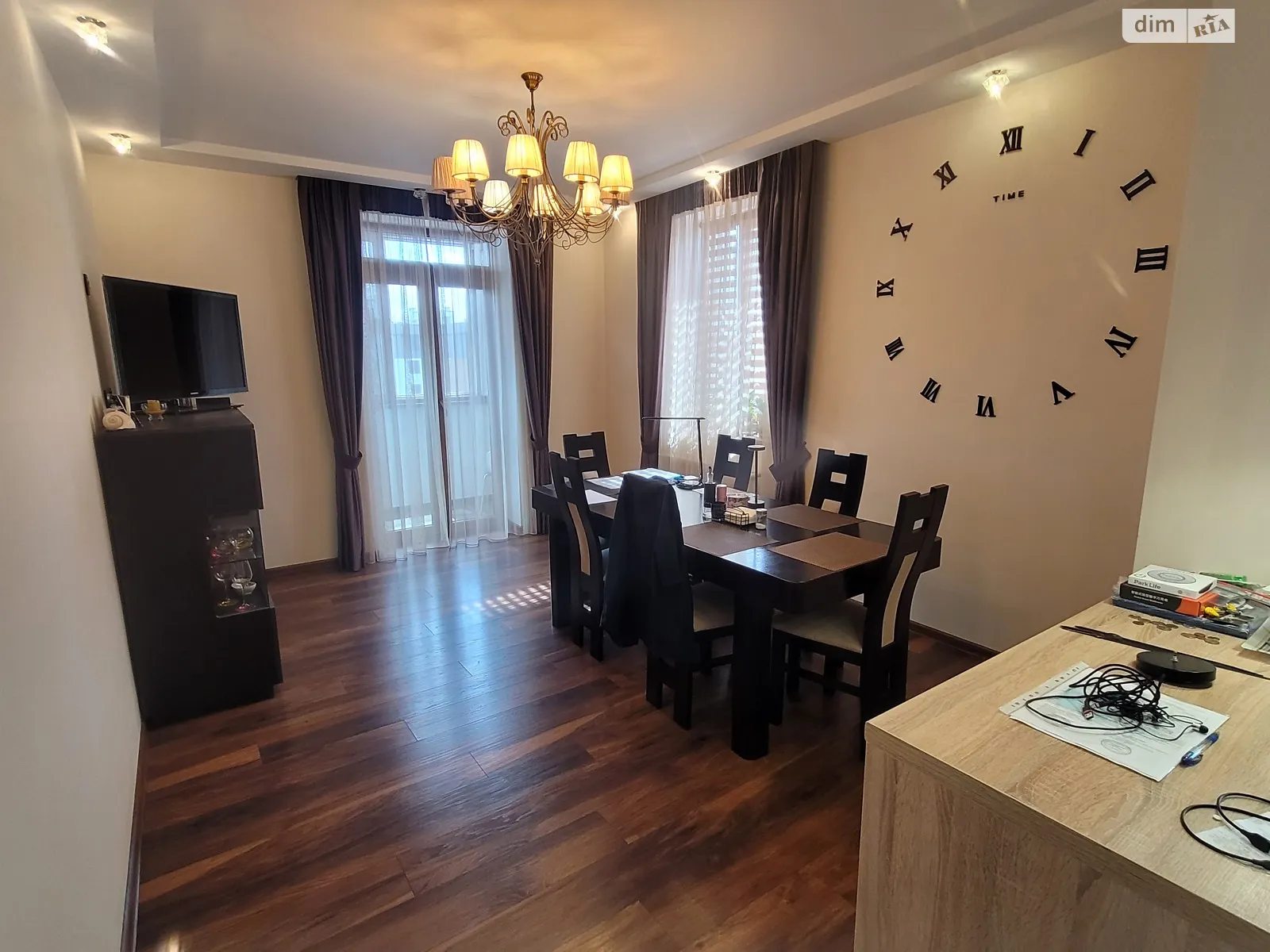 Здається в оренду 4-кімнатна квартира 125 кв. м у Львові, вул. Під Голоском, 8 - фото 1