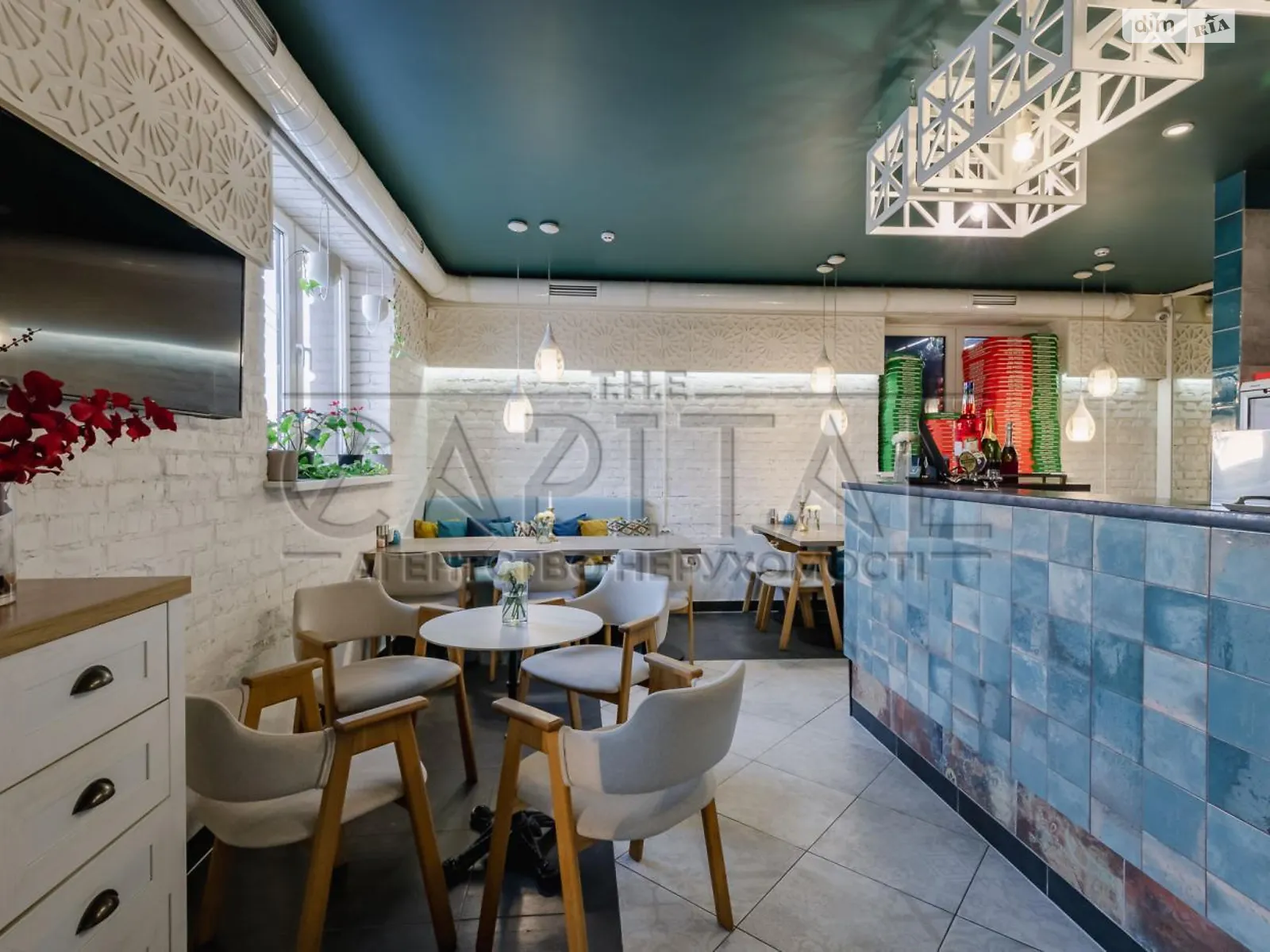 Продається об'єкт сфери послуг 50 кв. м в 5-поверховій будівлі, цена: 230000 $ - фото 1