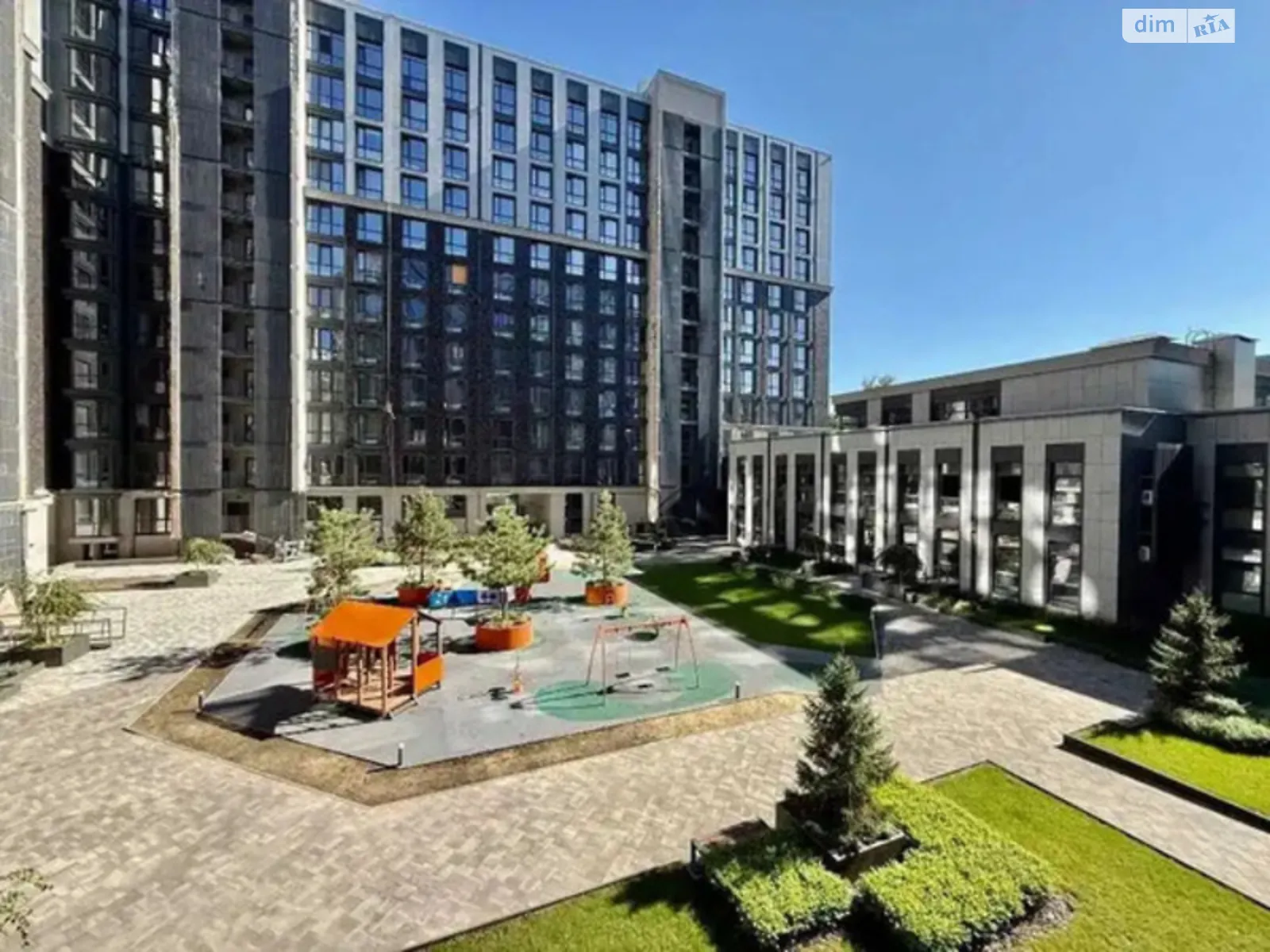 Продается 1-комнатная квартира 104.2 кв. м в Днепре, ул. Короленко, 22А/3 - фото 1