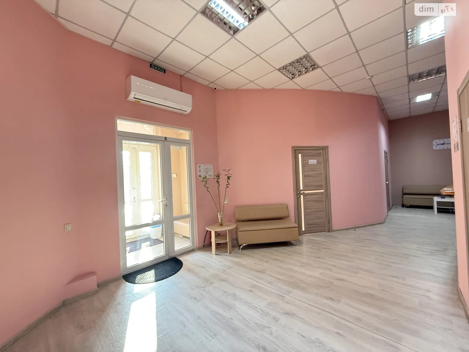 Продается помещения свободного назначения 152.8 кв. м в 4-этажном здании, цена: 320000 $ - фото 1