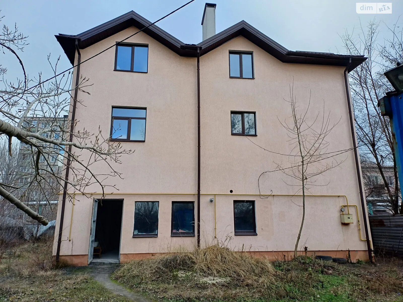 Продается дом на 3 этажа 643.2 кв. м с подвалом, цена: 130000 $ - фото 1