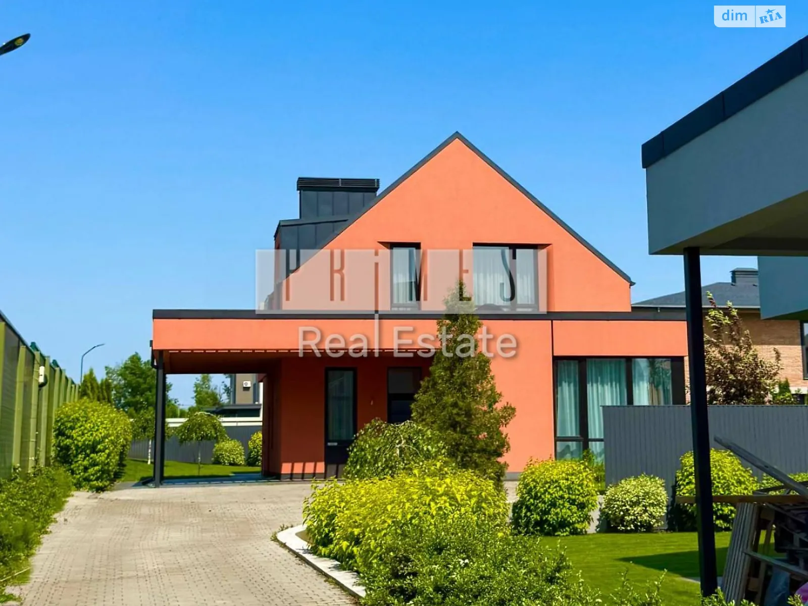 Продается дом на 2 этажа 198 кв. м с подвалом, цена: 335000 $ - фото 1