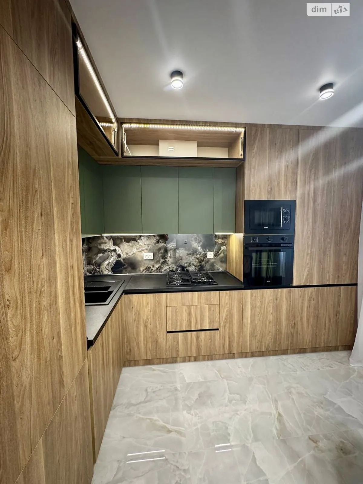 Продается 1-комнатная квартира 46 кв. м в Хмельницком, ул. Лесогриневецкая, 34Б - фото 1