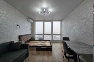 Продаж квартири, Івано-Франківськ, р‑н. Набережна, Левицького Романа вулиця, буд. 4 корпус 1