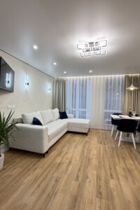 Продажа квартиры, Ивано-Франковск, р‑н. Центр, Левицкого Романа улица, дом 4 корпус 4