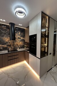 Продаж квартири, Київська, Ірпінь, Університетська (Карла Маркса) вулиця, буд. 3/4