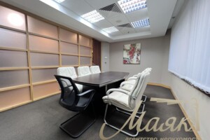 Долгосрочная аренда офисного помещения, Киев, р‑н. Центр, ст.м. Площадь Независимости, Богдана Хмельницкого улица, дом 17/52