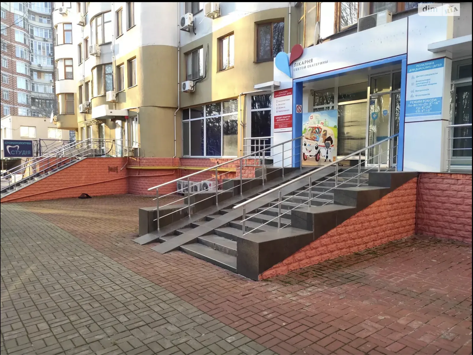 Здається в оренду приміщення вільного призначення 378.7 кв. м в 12-поверховій будівлі, цена: 4000 $ - фото 1