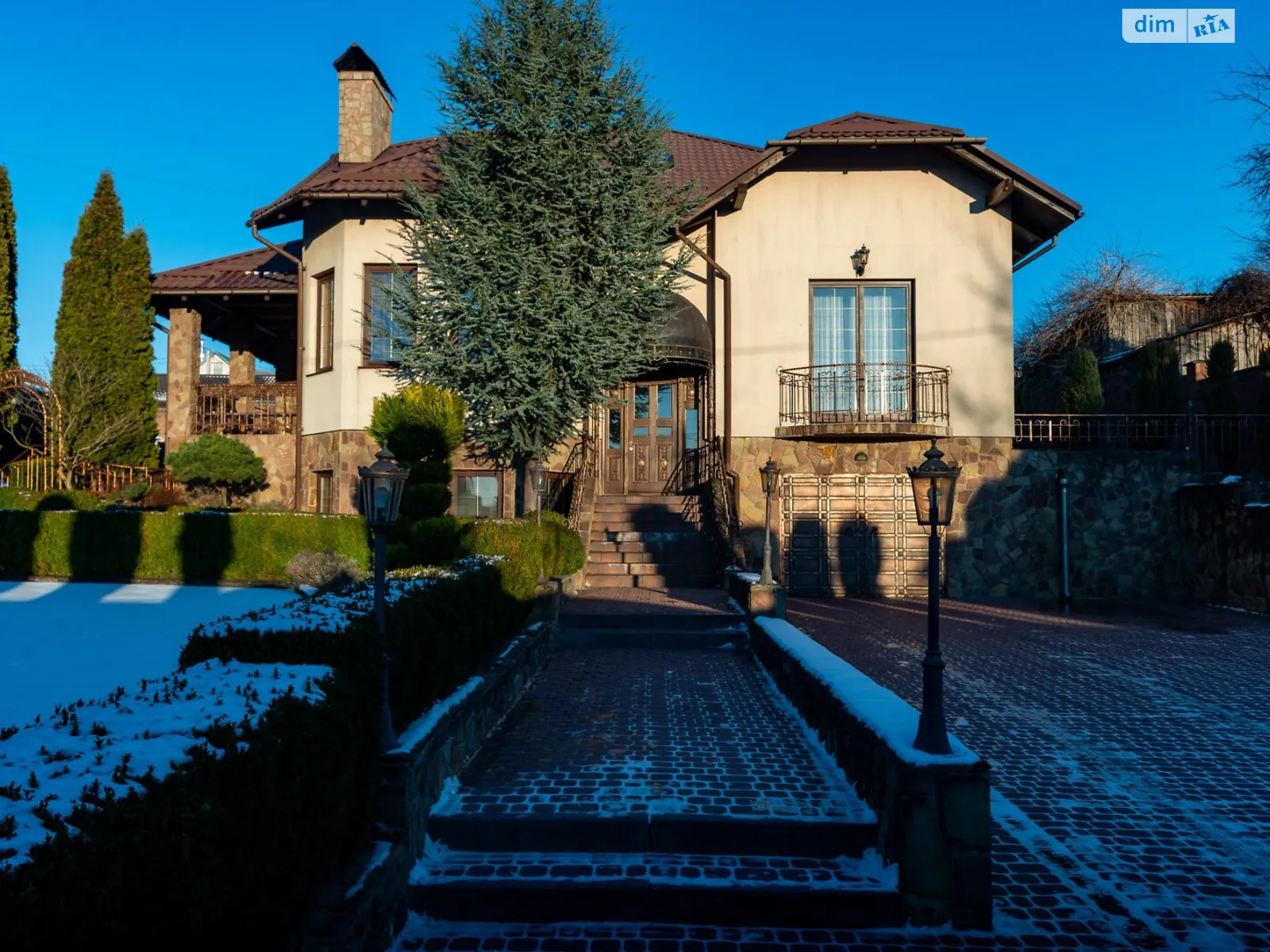 Продається будинок 2 поверховий 290 кв. м з банею/сауною, цена: 800000 $ - фото 1