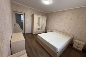 Продажа квартиры, Черновцы, р‑н. Шевченковский, Ровенская улица, дом 10/1