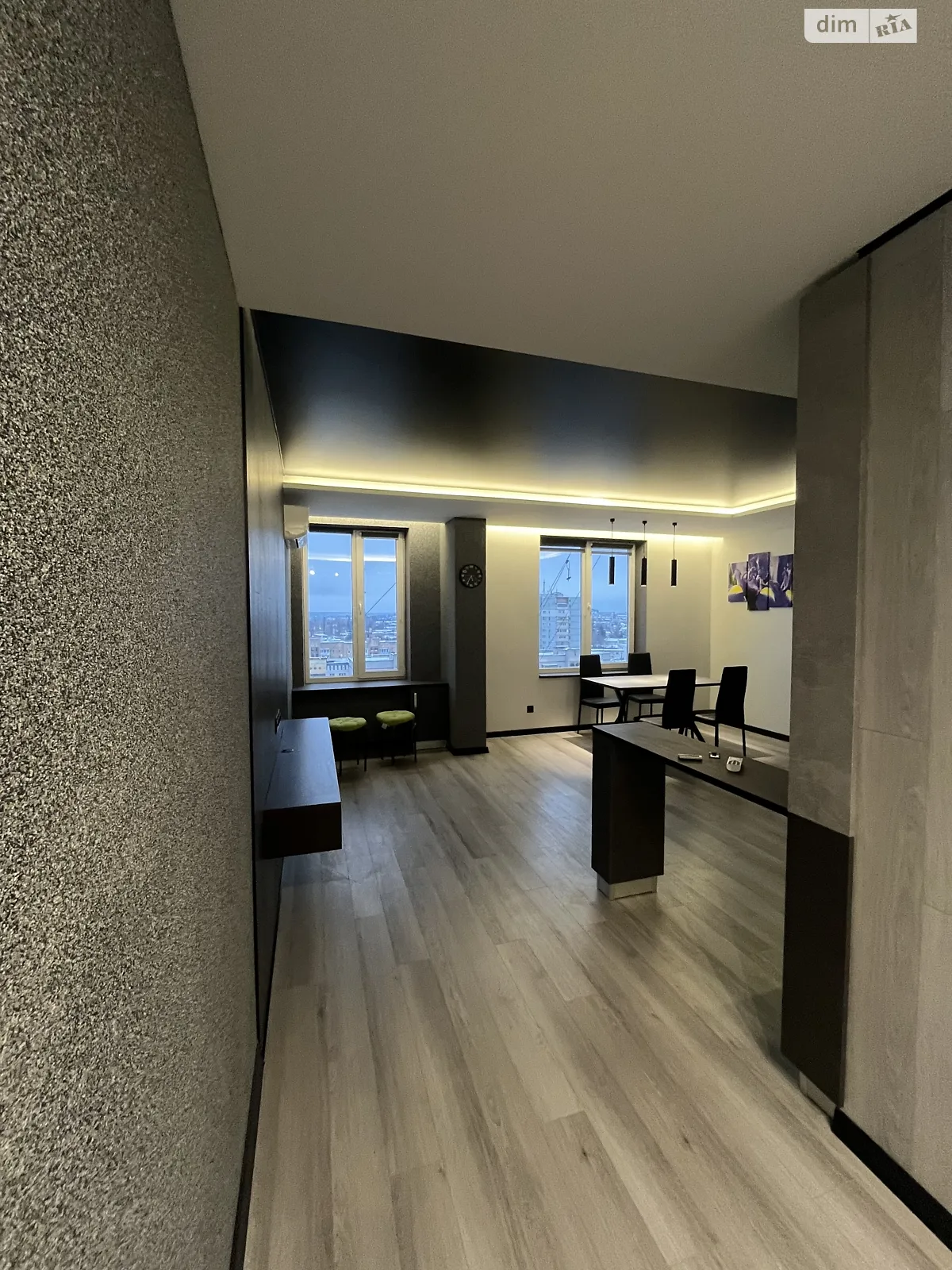 Продается 1-комнатная квартира 65 кв. м в Житомире, просп. Независимости(Ватутина), 20 - фото 1