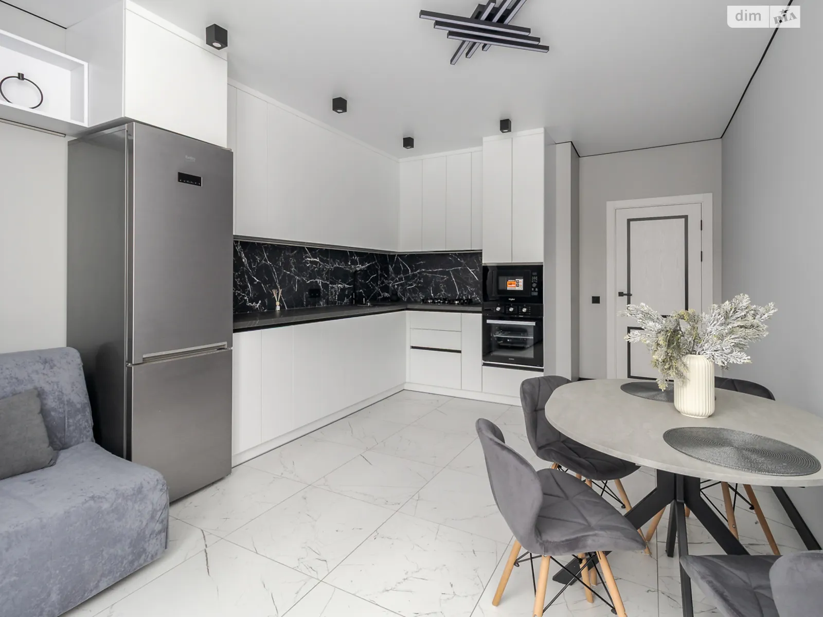 Продается 1-комнатная квартира 45 кв. м в Винниках, ул. Лесная, 5В - фото 1