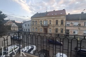 Продаж квартири, Ужгород, р‑н. Центр, Собранецька вулиця, буд. 26