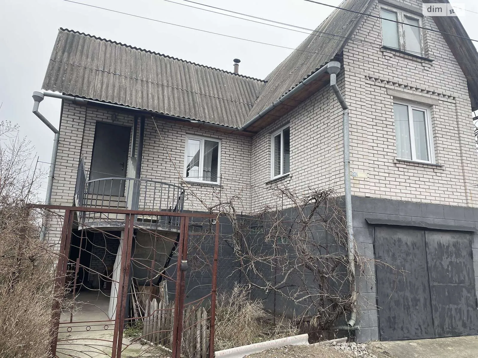 Продается дом на 3 этажа 157.5 кв. м с садом, цена: 55000 $ - фото 1