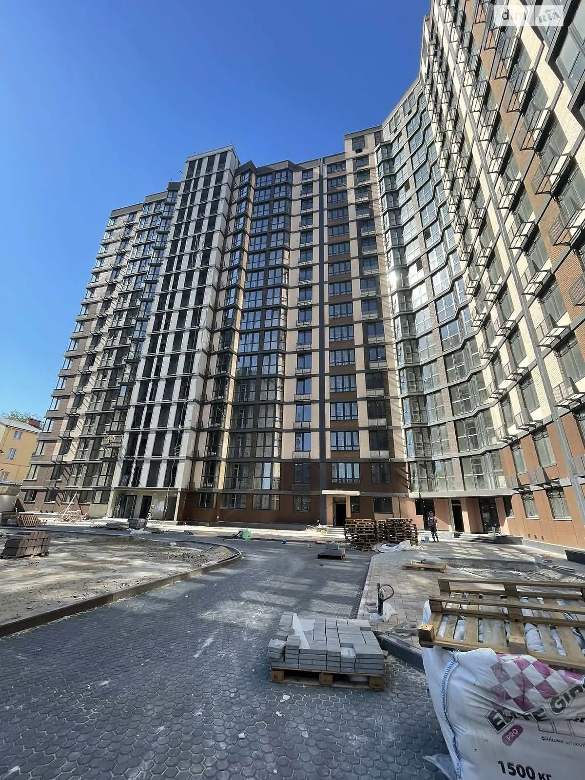 Продается 1-комнатная квартира 45 кв. м в Одессе, ул. Прохоровская - фото 1