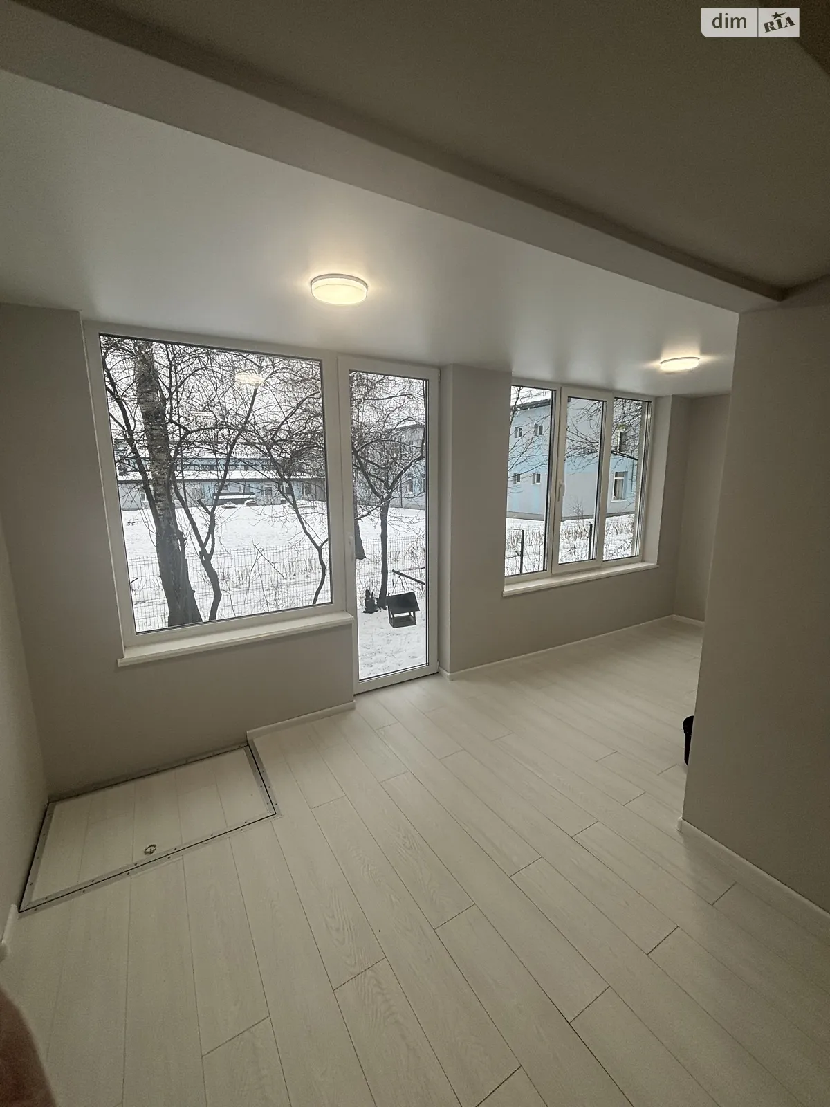 Продается 3-комнатная квартира 75 кв. м в Черновцах, цена: 96000 $ - фото 1