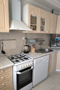 Продажа квартиры, Ивано-Франковск, р‑н. Каскад, Стуса Василия улица, дом 17