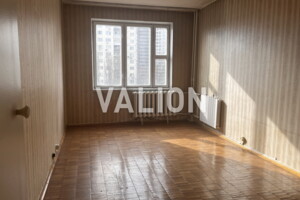 Продаж квартири, Київ, р‑н. Солом'янка, ст.м. Вокзальна, Патріарха Мстислава Скрипника (Миколи Островського) вулиця, буд. 15