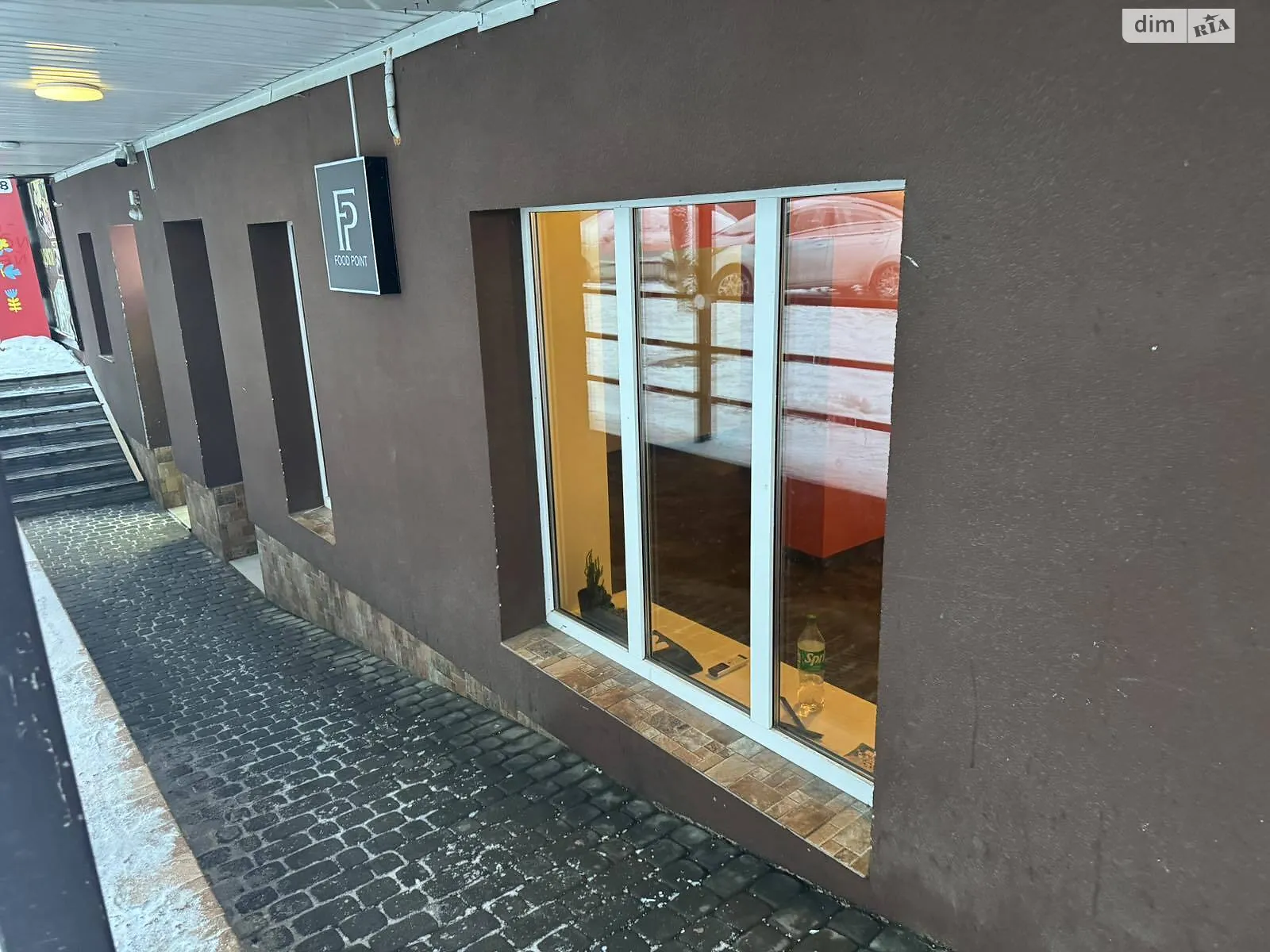Сдается в аренду помещения свободного назначения 65.7 кв. м в 9-этажном здании, цена: 30000 грн - фото 1