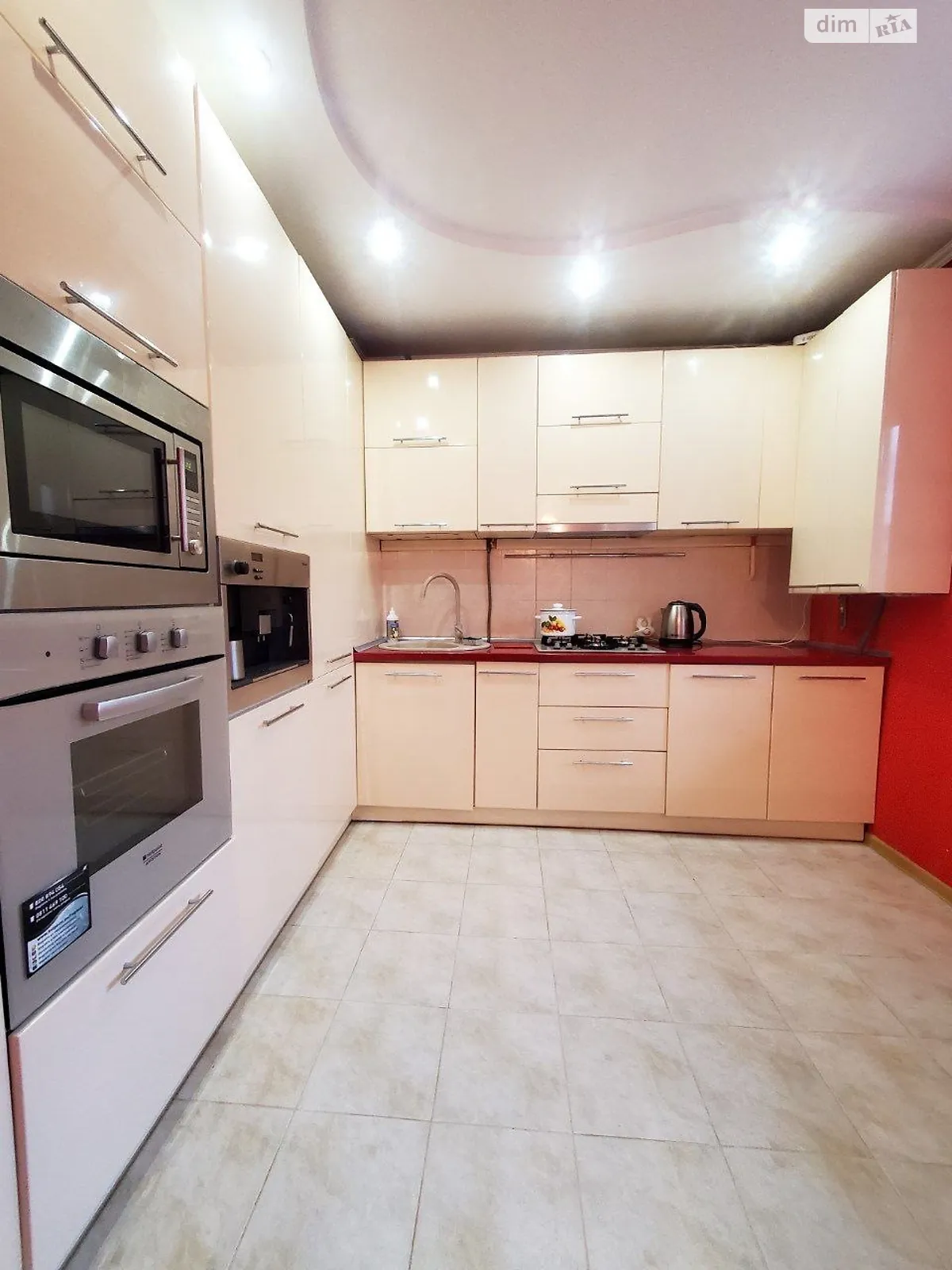 Здається в оренду 3-кімнатна квартира 72 кв. м у Чернівцях - фото 1