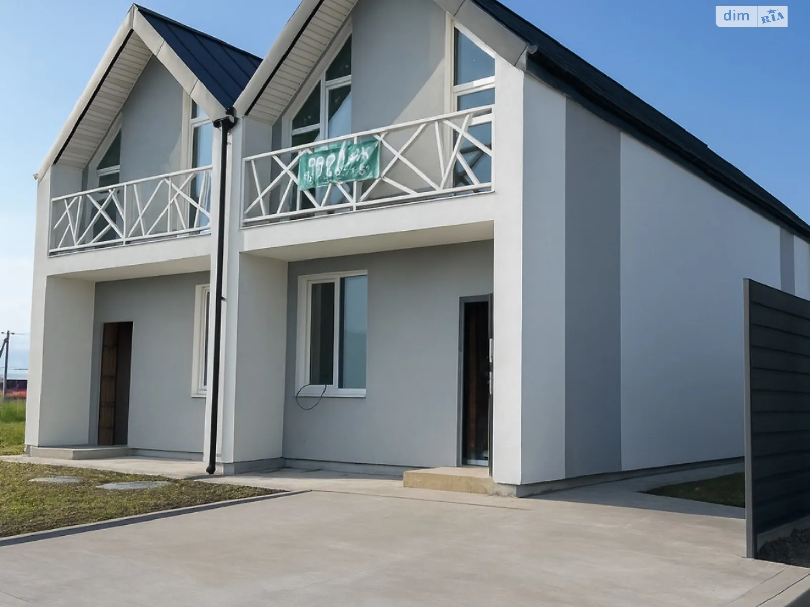 Продается дом на 2 этажа 94 кв. м с камином, цена: 86000 $ - фото 1