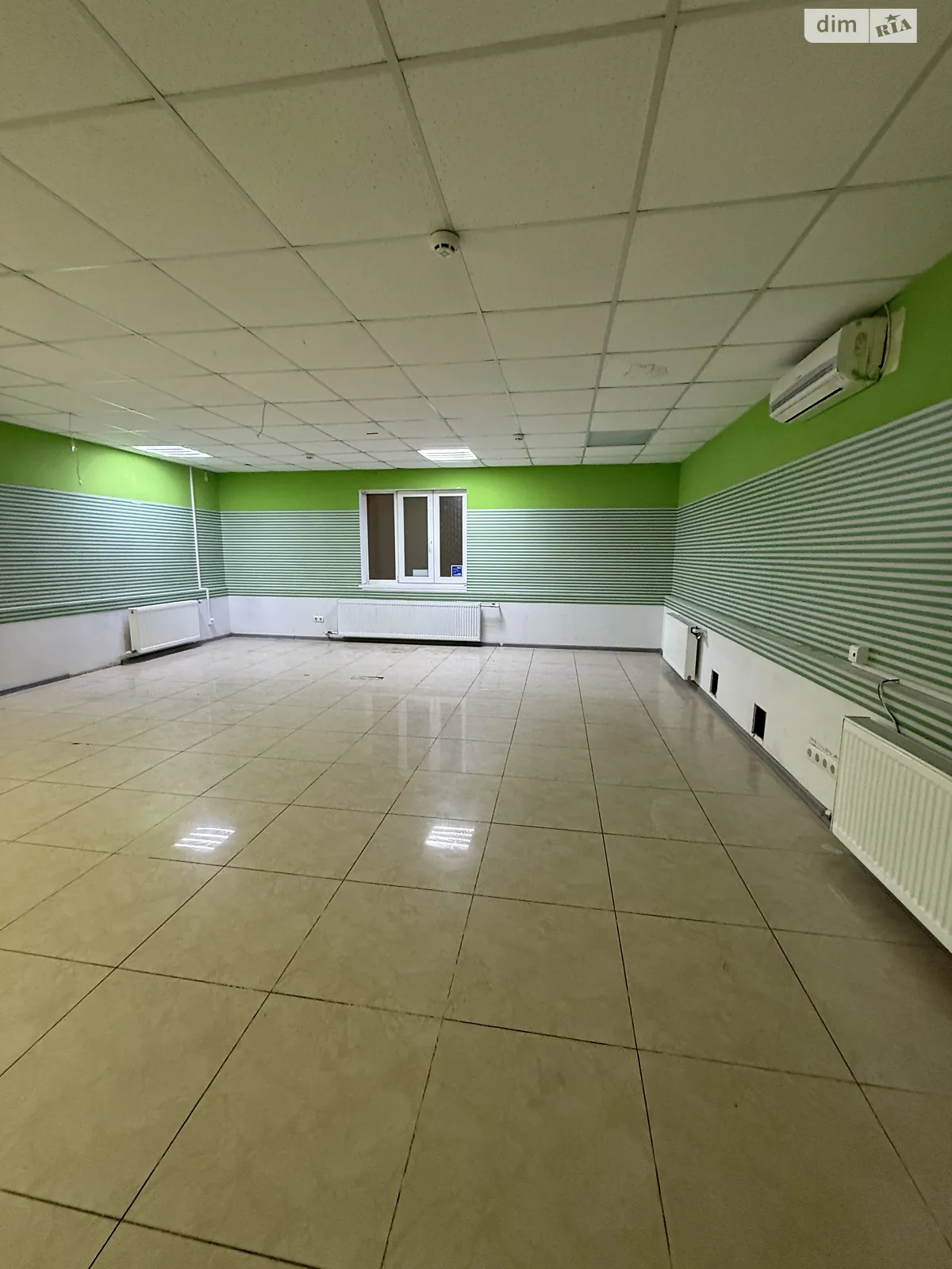 Здається в оренду приміщення вільного призначення 90 кв. м в 5-поверховій будівлі, цена: 25000 грн - фото 1