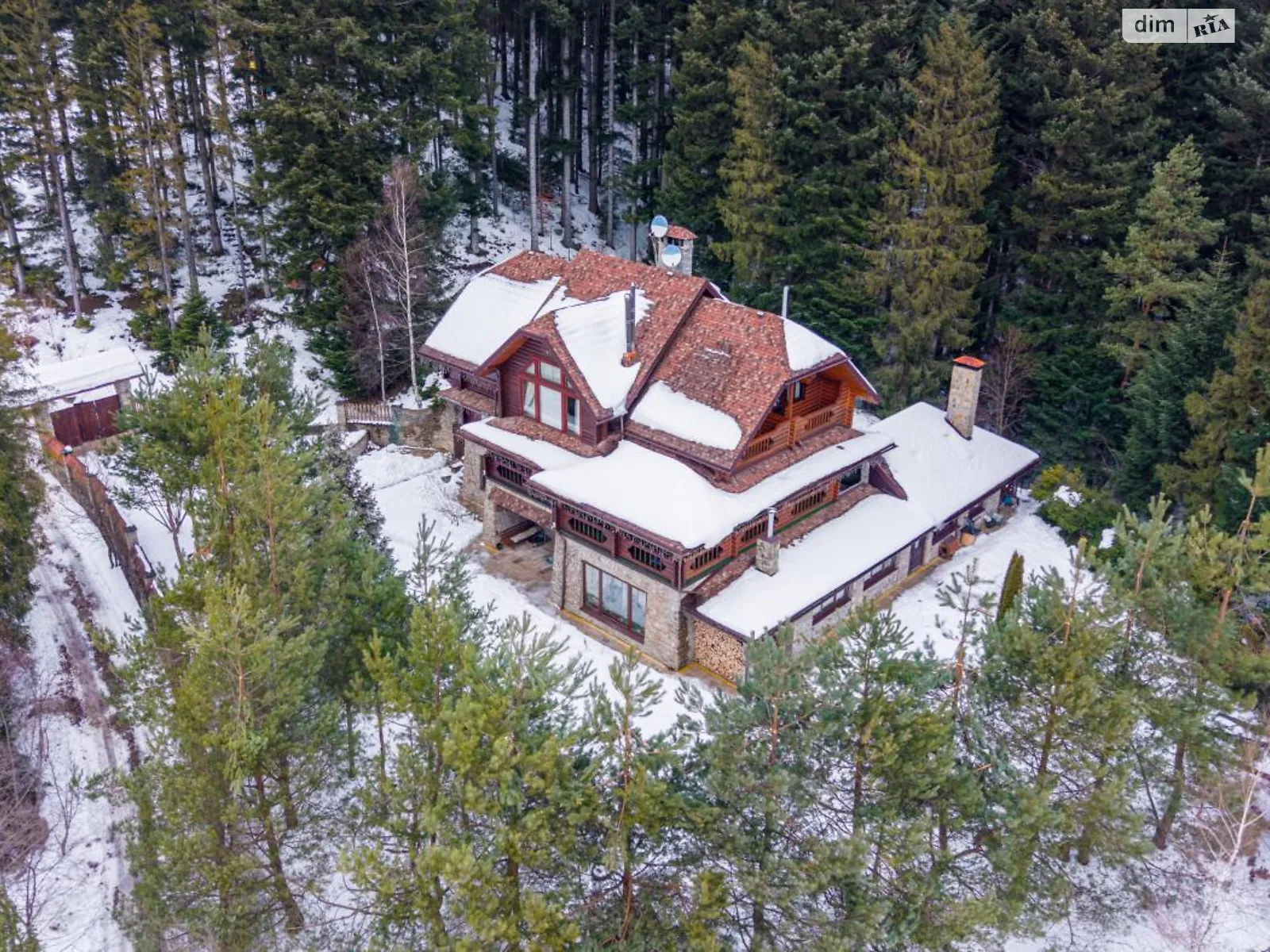 Продается помещения свободного назначения 567.3 кв. м в 4-этажном здании, цена: 650000 $ - фото 1