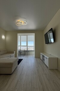 Долгосрочная аренда квартиры, Житомир, р‑н. Сенный рынок, Домбровского улица, дом 75