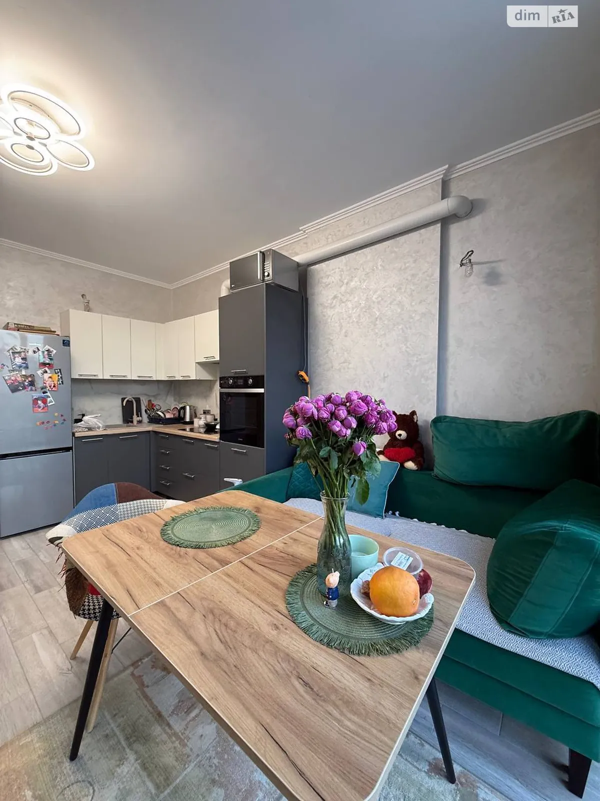 Продається 1-кімнатна квартира 46 кв. м у Ужгороді, вул. Собранецька - фото 1