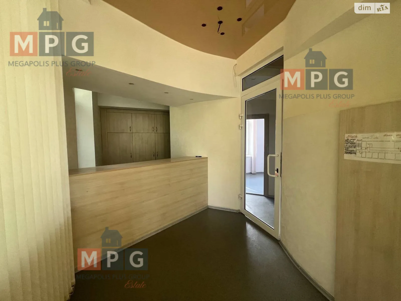 Продається офіс 293.9 кв. м в бізнес-центрі, цена: 294000 $ - фото 1