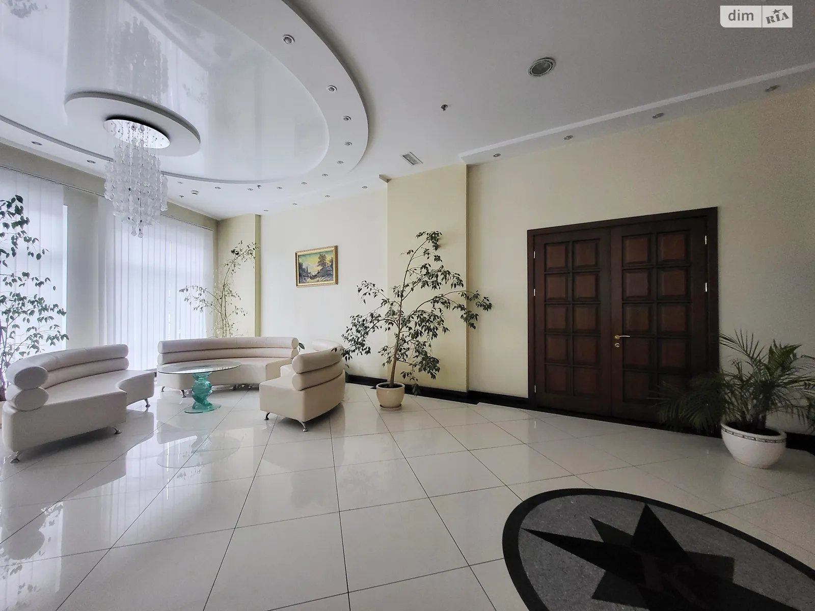 Сдается в аренду помещения свободного назначения 180.5 кв. м в 6-этажном здании, цена: 180500 грн - фото 1