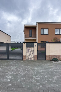 Продажа дуплекса, Закарпатская, Сторожница, Милана Шашика улица