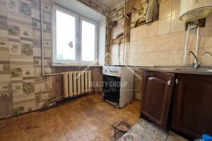 Продаж квартири, Дніпропетровська, Кривий Ріг, р‑н. Довгинцівський, Університетський (Гагаріна) проспект, буд. 63